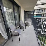 Lakas A Dunaparton, A Balnanal